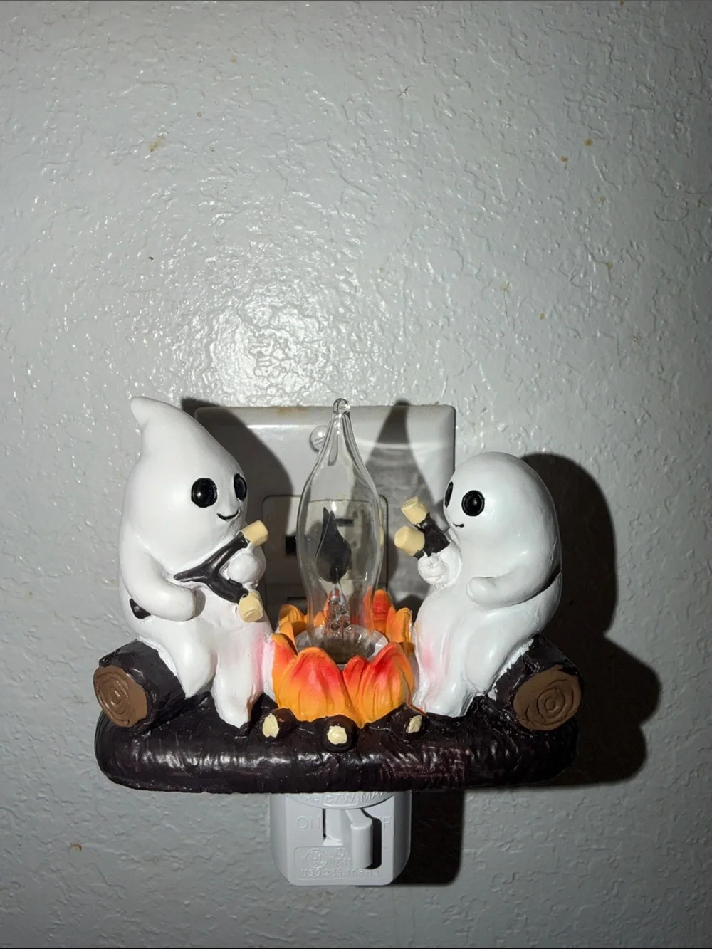 Ghost S'mores Night Light Plug-In - White & Brown
